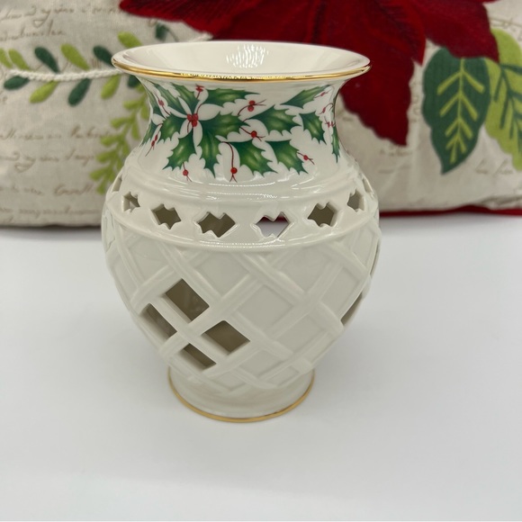 Lenox Holiday Gold-Banded Fragrance Warmer - Picture 2 of 7